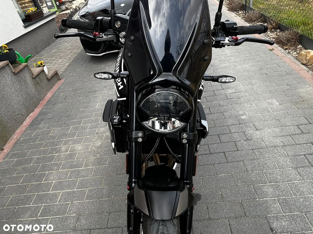 Triumph Trident - 4