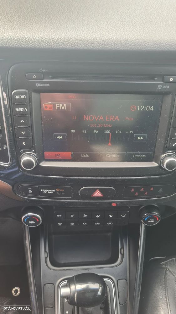 Kia Carens 1.7 CRDi ISG TX 7DCT - 16