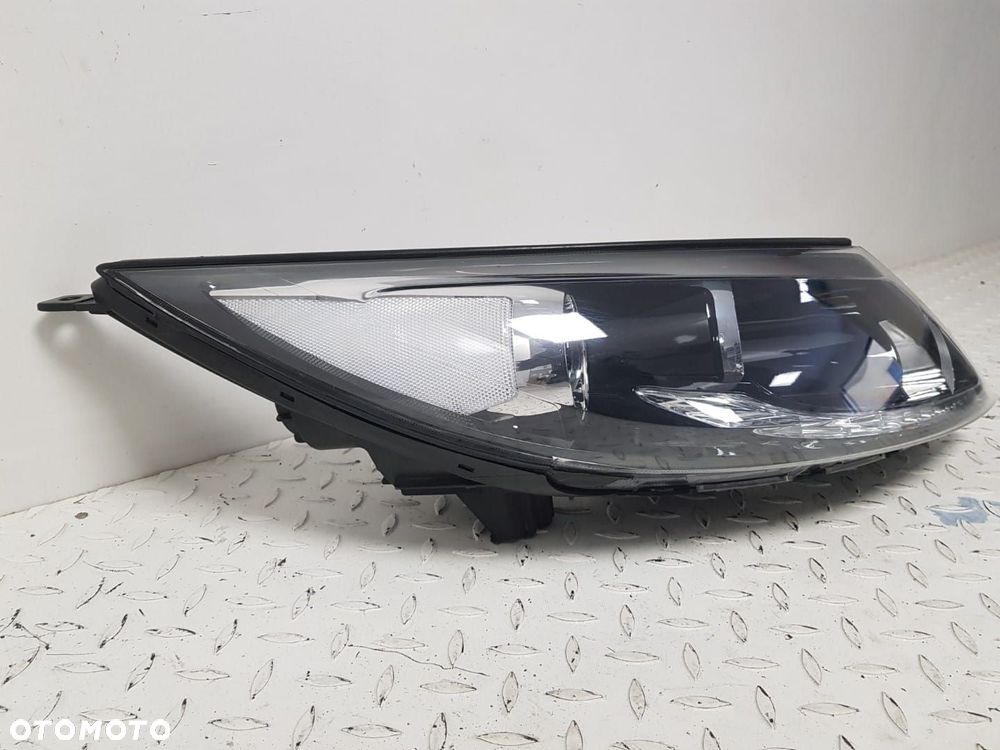 KIA SPORTAGE 3 III 10-15 LAMPA PRAWA PRZEDNIA PRZÓD SOCZEWKA + LED IGŁA 92102-3U250  EUROPA - 4
