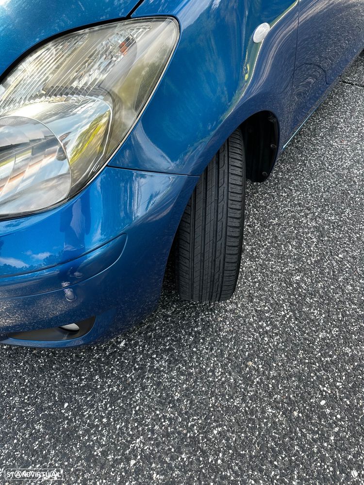 Toyota Yaris 1.0 VVT-i Sport - 10