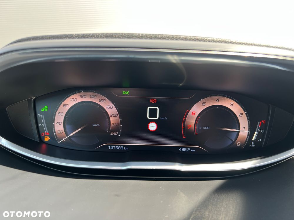 Peugeot 5008 - 21