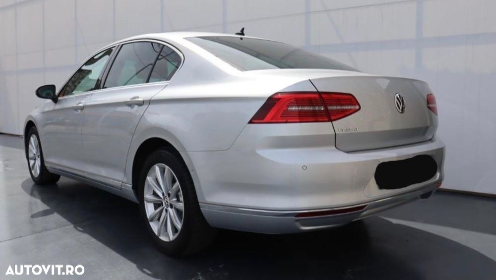 Volkswagen Passat 2.0 TDI DSG 4Motion Highline - 3