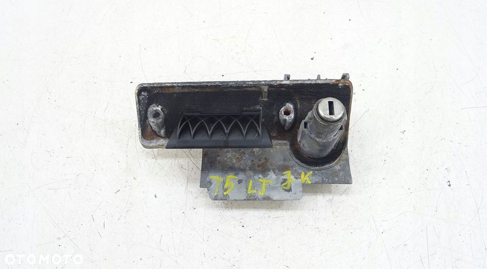KLAMKA WKŁADKA DRZWI SKRZYDEŁKOWYCH TYŁ VW T5 07R - 1
