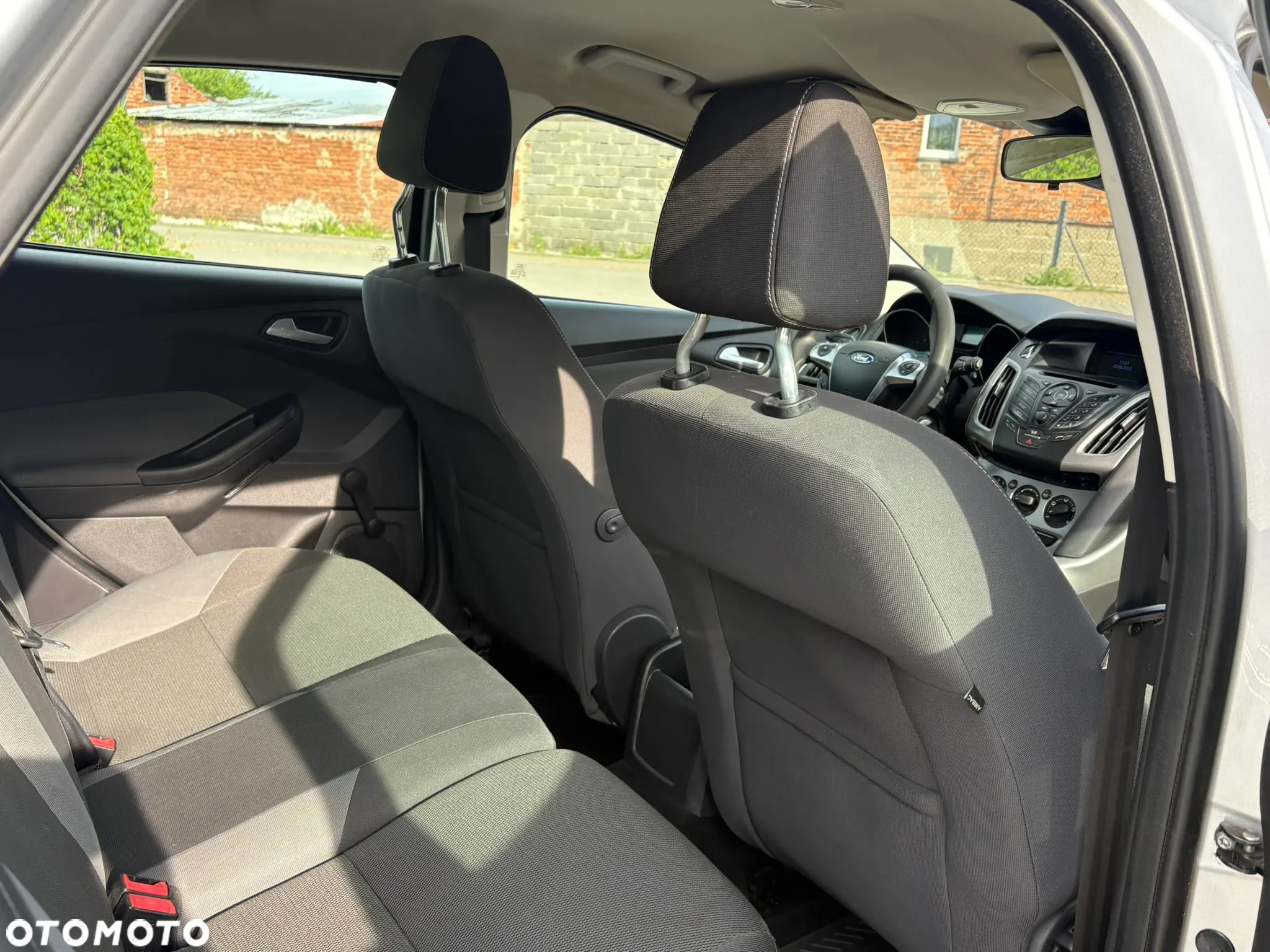 Ford Focus 1.6 TDCi ECOnetic 99g Start-Stopp-System SYNC Edition - 11