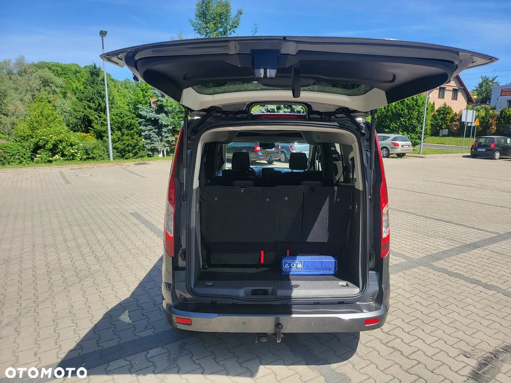 Ford Tourneo Connect Grand - 9