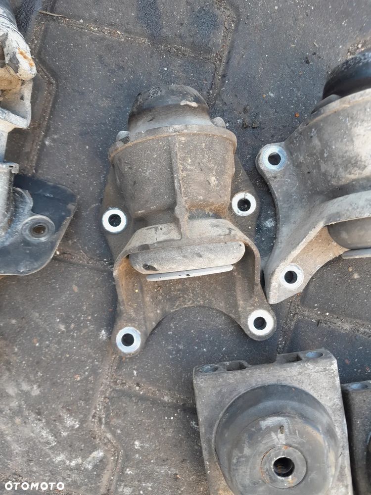 Poduszka kabiny tył Renault Mascott 09r