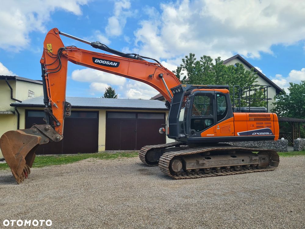 Doosan DX 225 LC-5 - 4