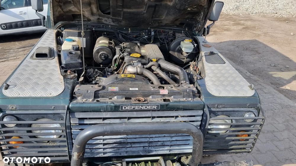 Land Rover Defender - 31