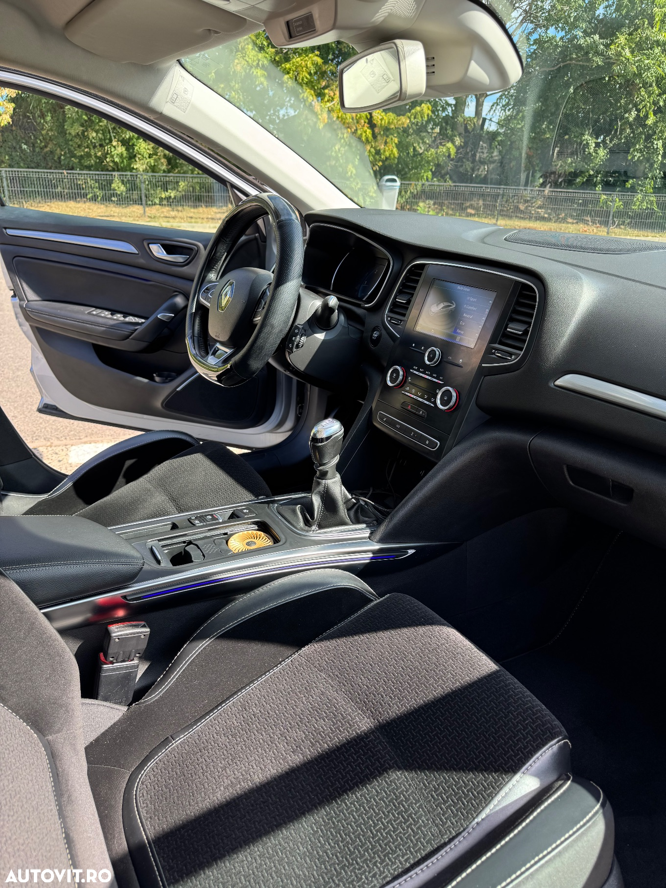 Renault Megane Energy dCi Intens - 9