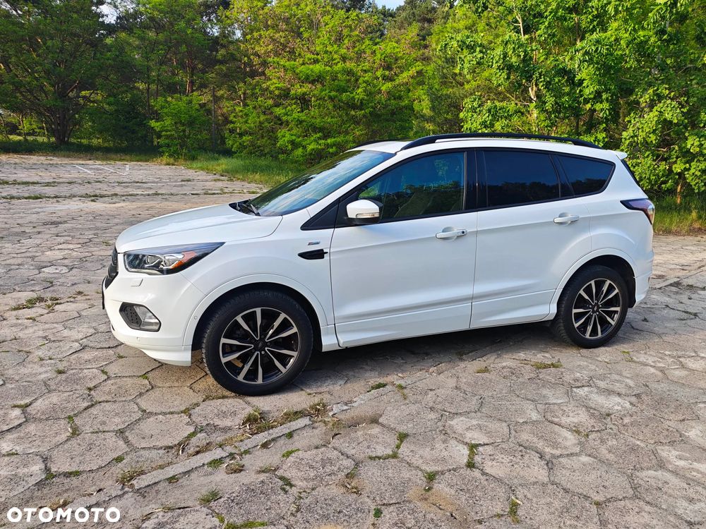 Ford Kuga - 2