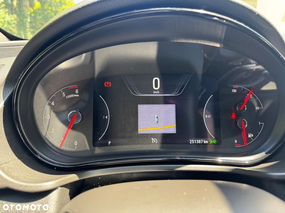 Opel Insignia 2.0 CDTI Cosmo - 35