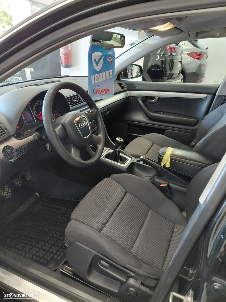 Audi A4 Avant 2.0 TDi - 19