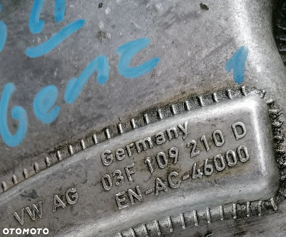 SKODA FABIA II 14r OBUDOWA ROZRZĄDU 03F109210D - 2