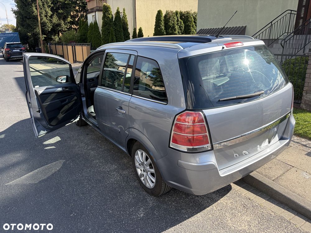 Opel Zafira - 8