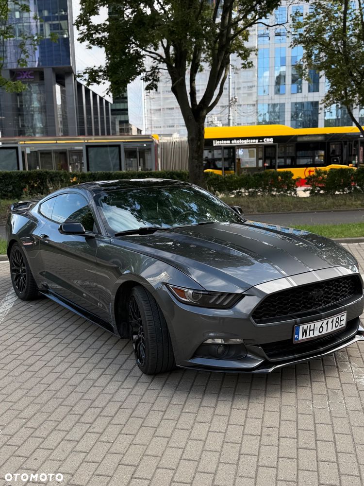 Ford Mustang - 10