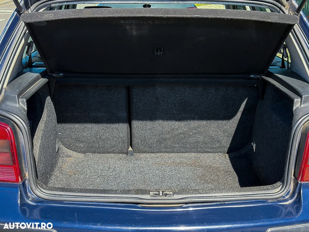 Volkswagen Golf 1.9 TDI - 6