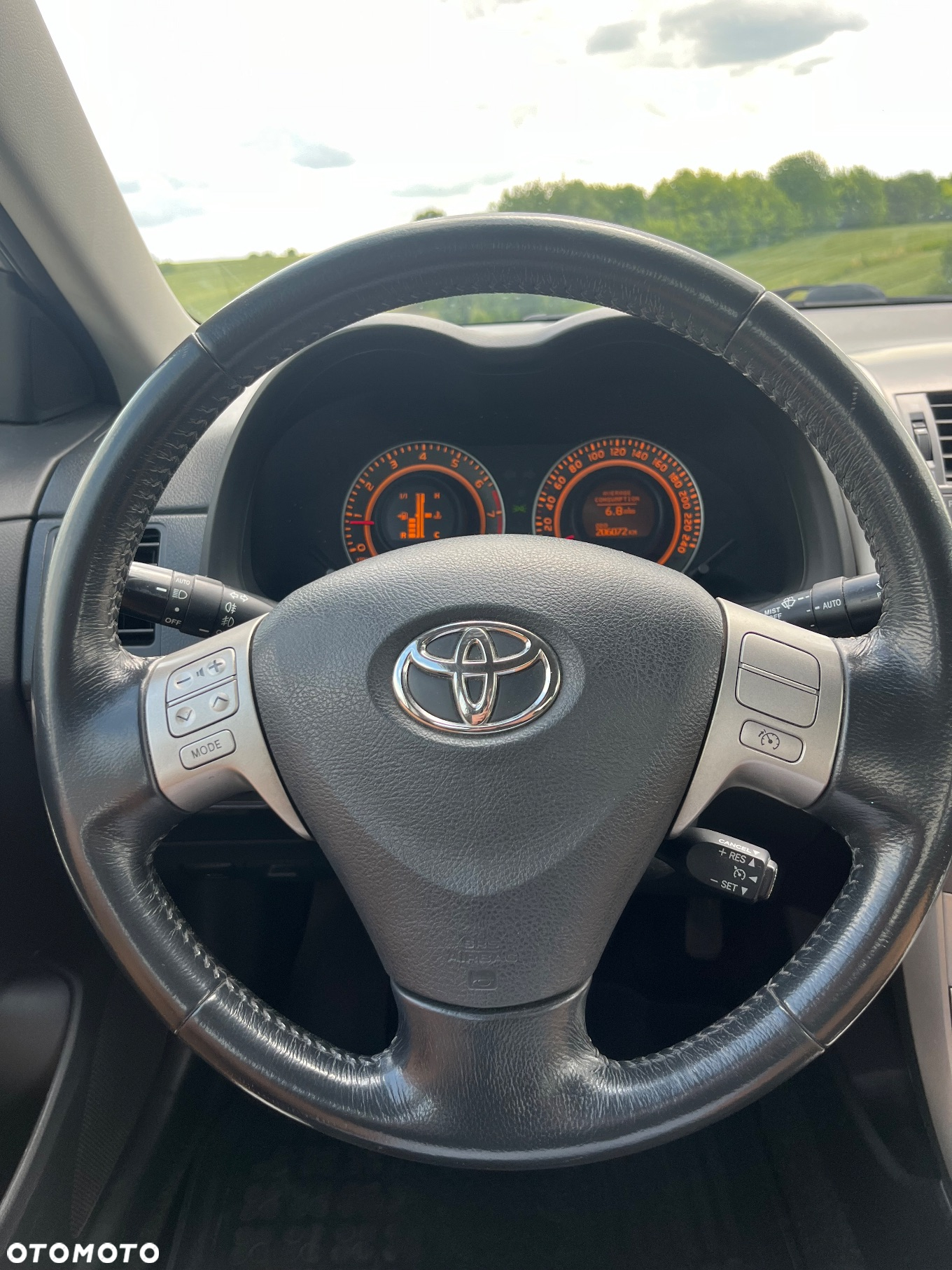 Toyota Corolla - 13