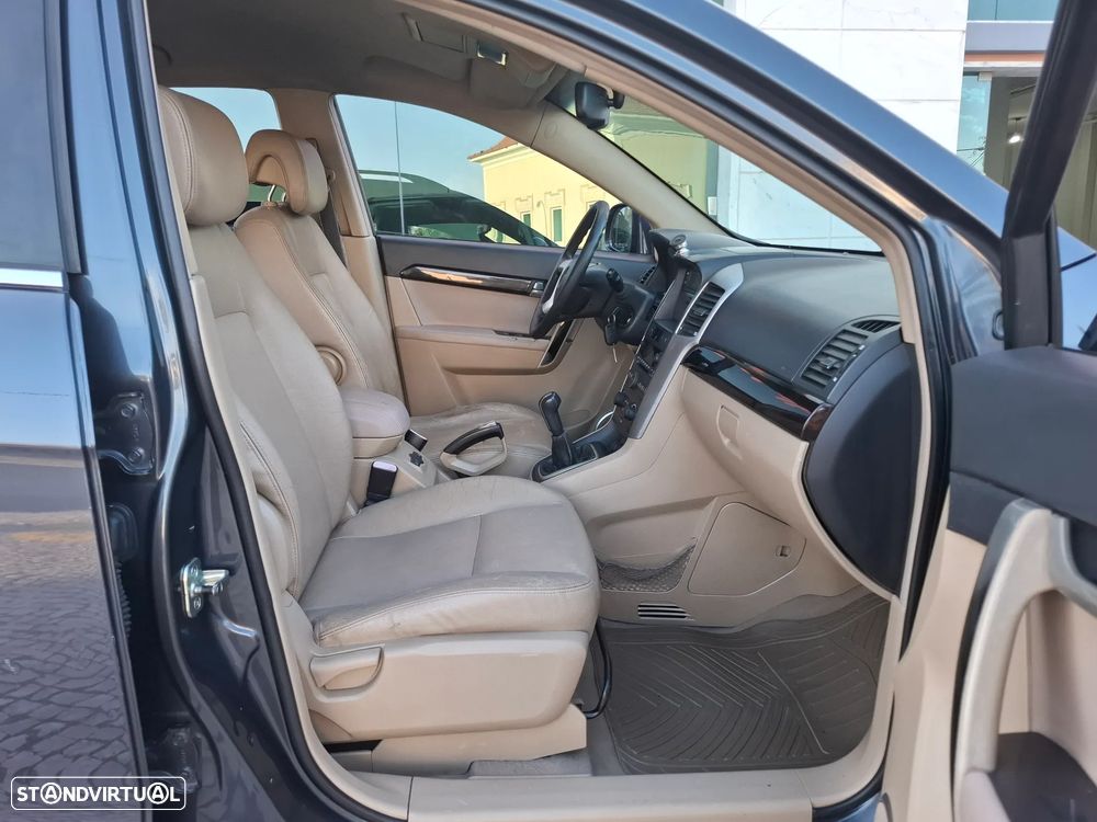Chevrolet Captiva 2.0 VCDi LT 7L - 34