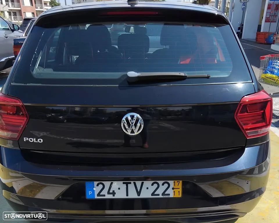 VW Polo 1.0 Confortline - 2