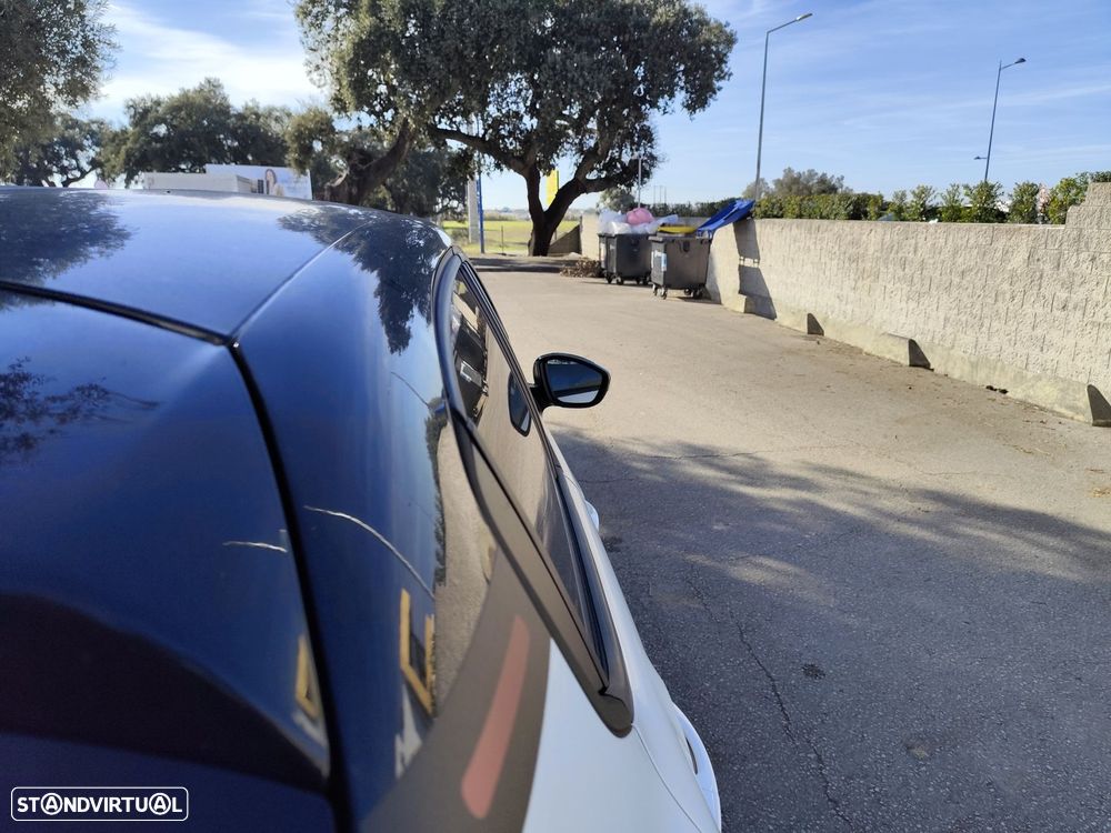 Citroën C3 1.2 PureTech C-Series - 12