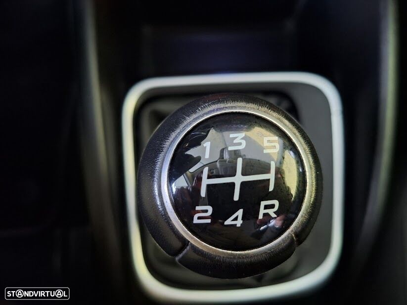 Fiat Tipo Station Wagon 1.3 M-Jet Lounge - 31