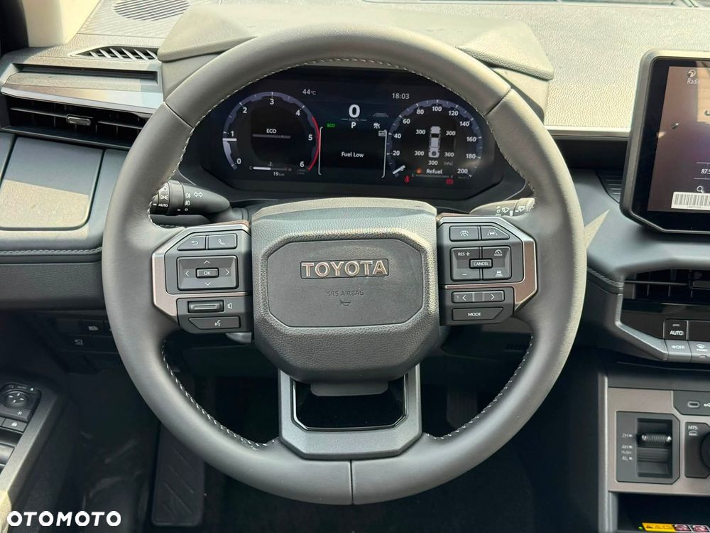 Toyota Hilux 2.8 D-4D Double Cab GR Sport II 4x4 - 11