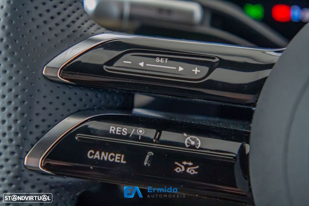 Mercedes-Benz CLA 350 - 36