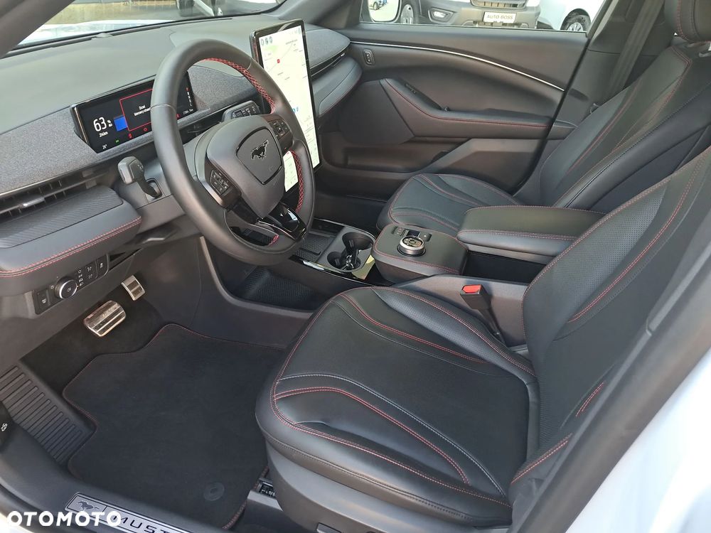 Ford Mustang Mach-E 75kWh AWD Premium - 13