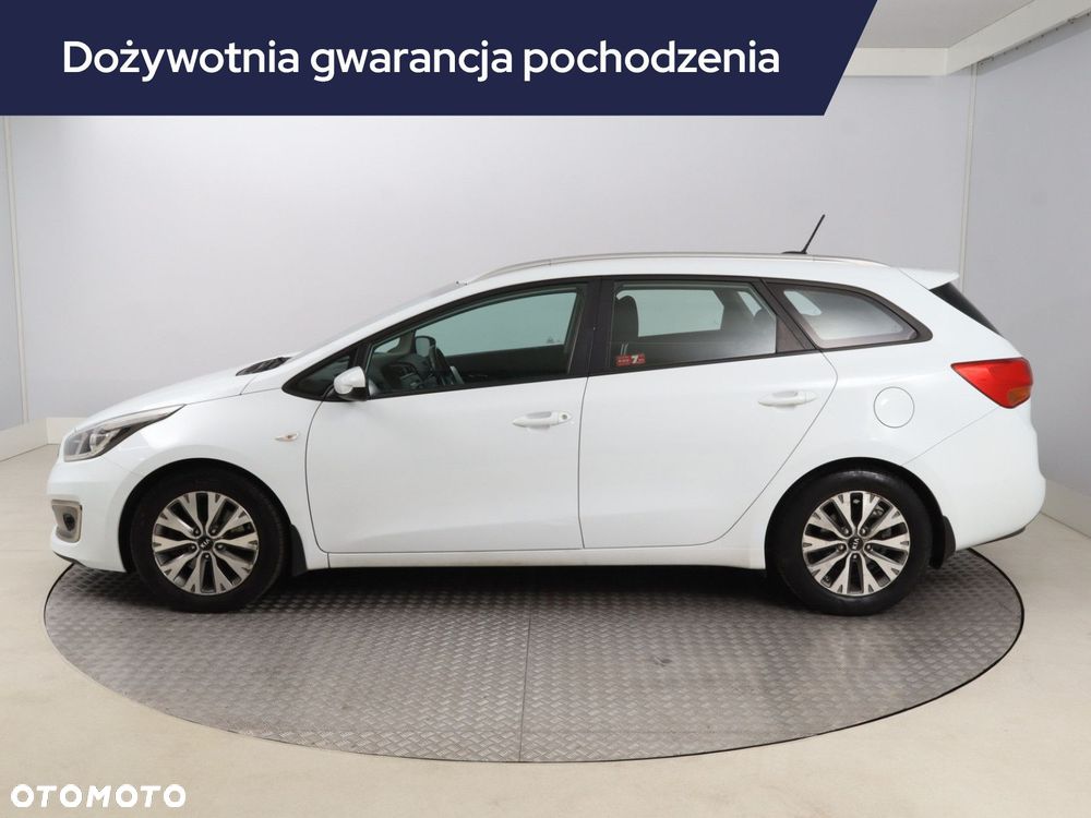 Kia Ceed - 4