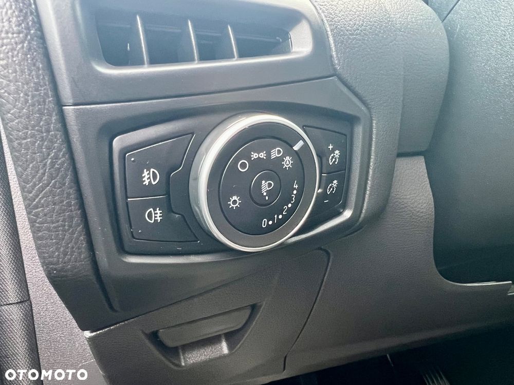 Ford Focus 1.0 EcoBoost Titanium - 22