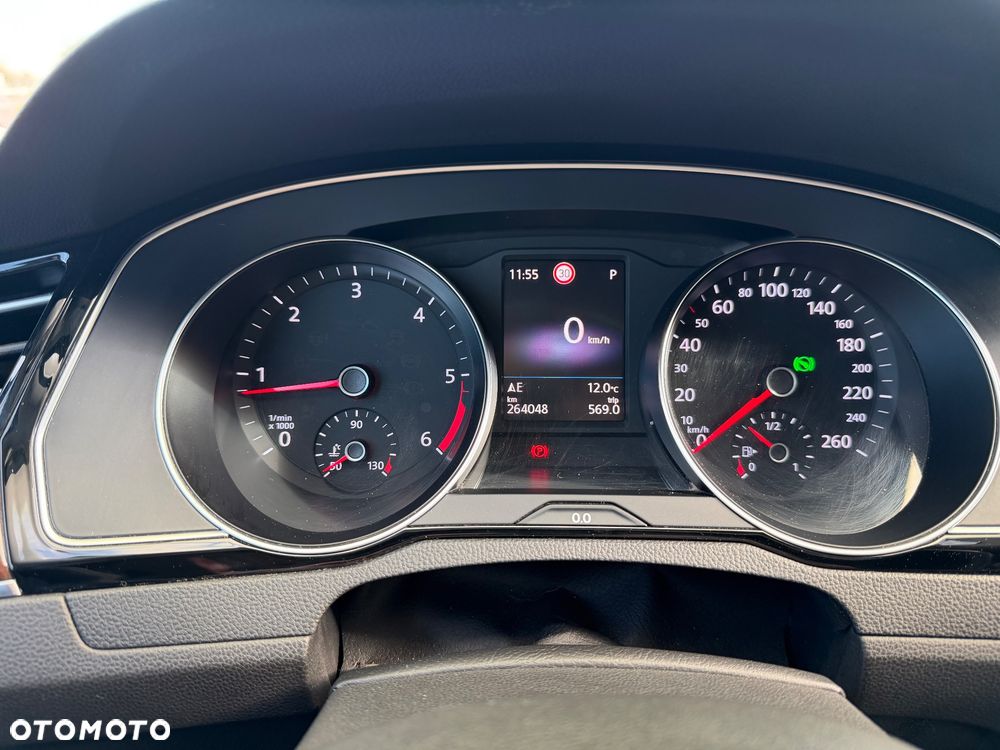 Volkswagen Passat 2.0 TDI BMT Highline DSG - 23