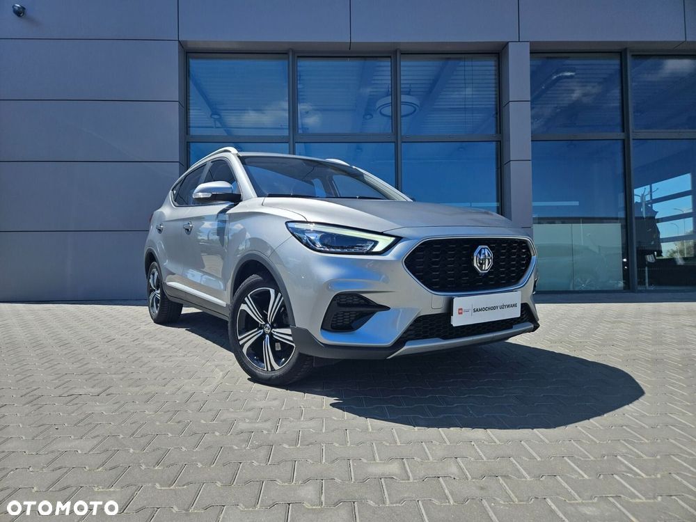 MG ZS - 8
