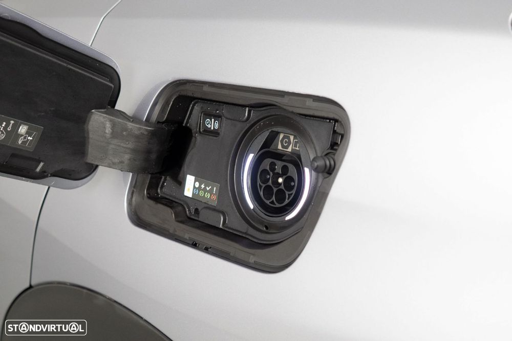 Peugeot 3008 1.6 Hybrid Allure Pack e-EAT8 - 16