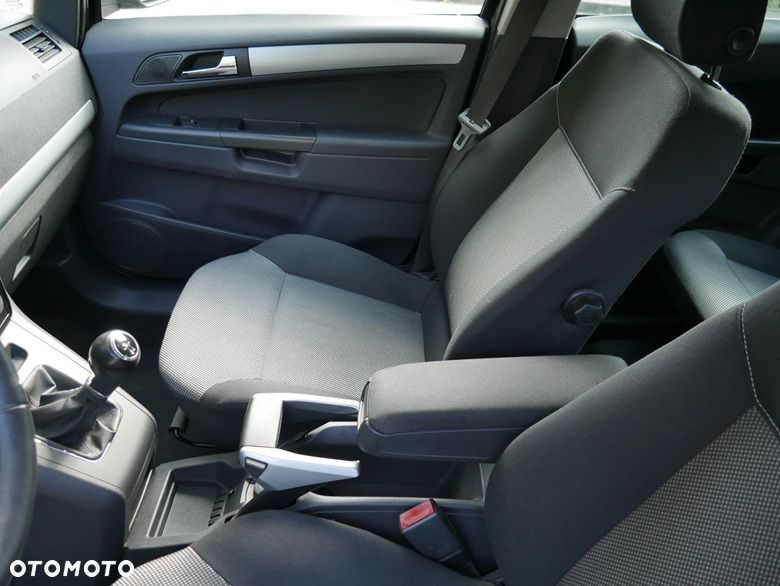 Opel Zafira 1.8 Innovation 110 Jahre - 24