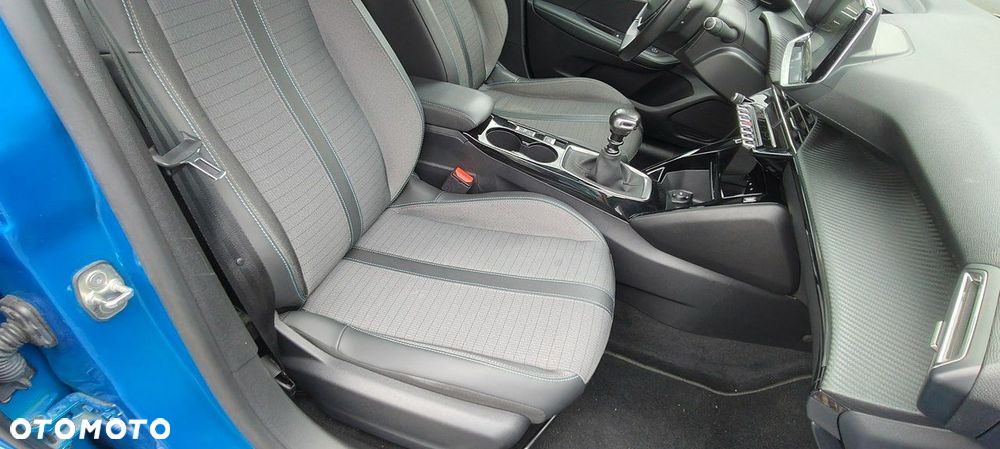 Peugeot 208 1.2 PureTech Allure S&S - 12
