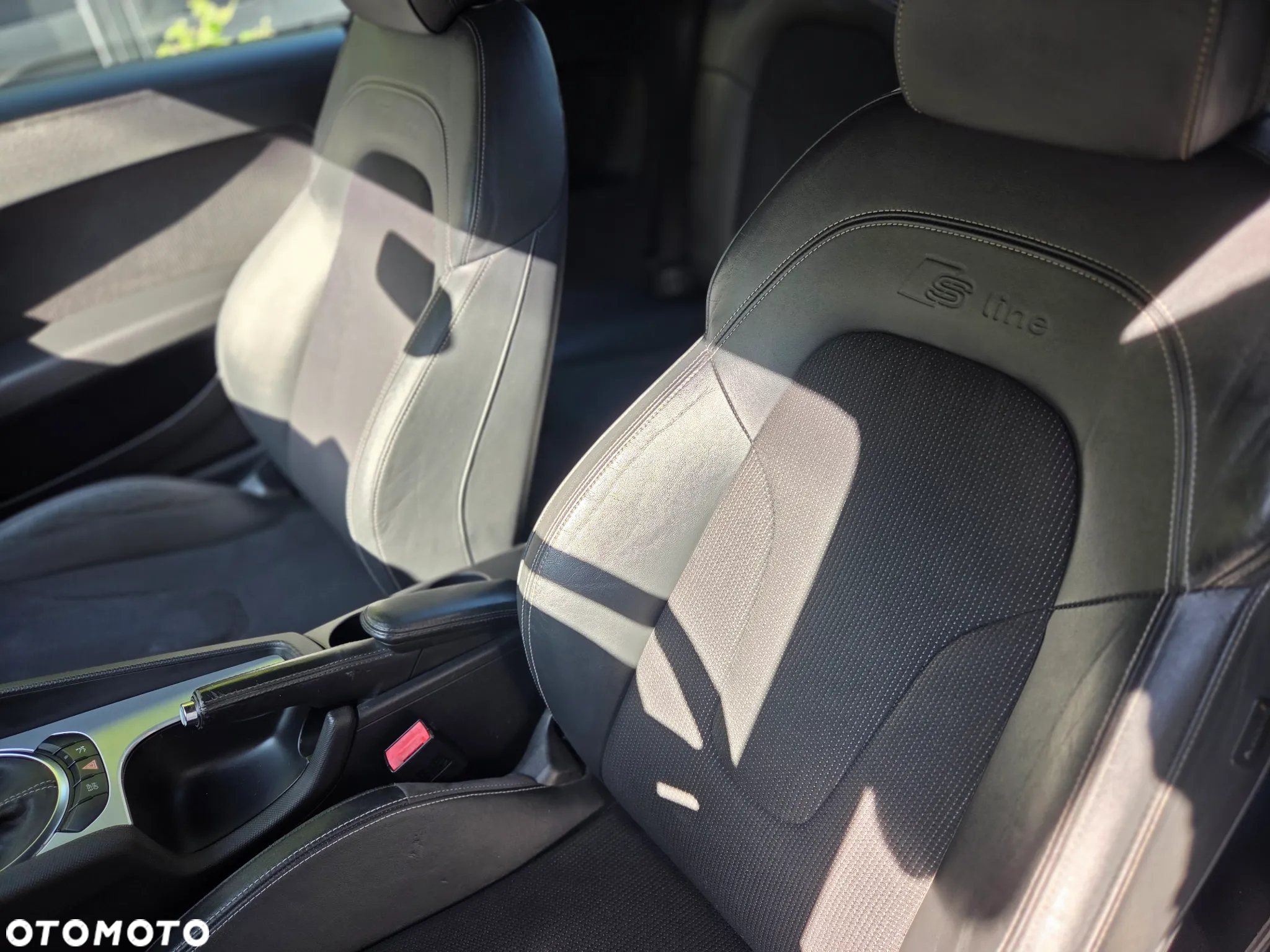 Audi TT Coupé 2.0 TDI Quattro - 8