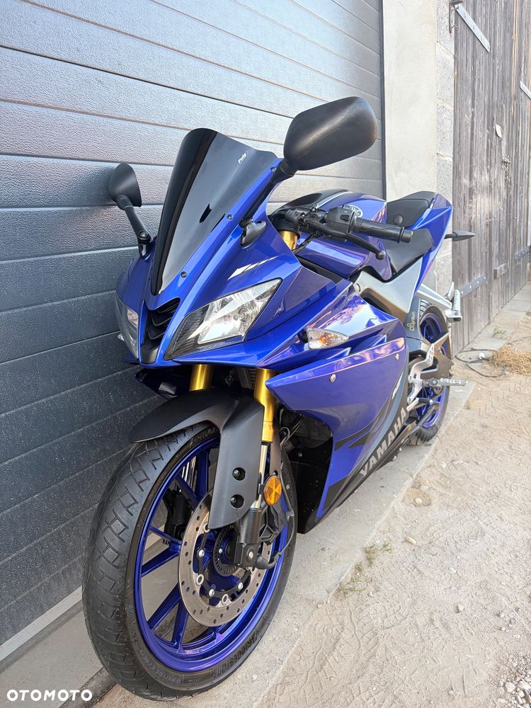 Yamaha YZF - 3