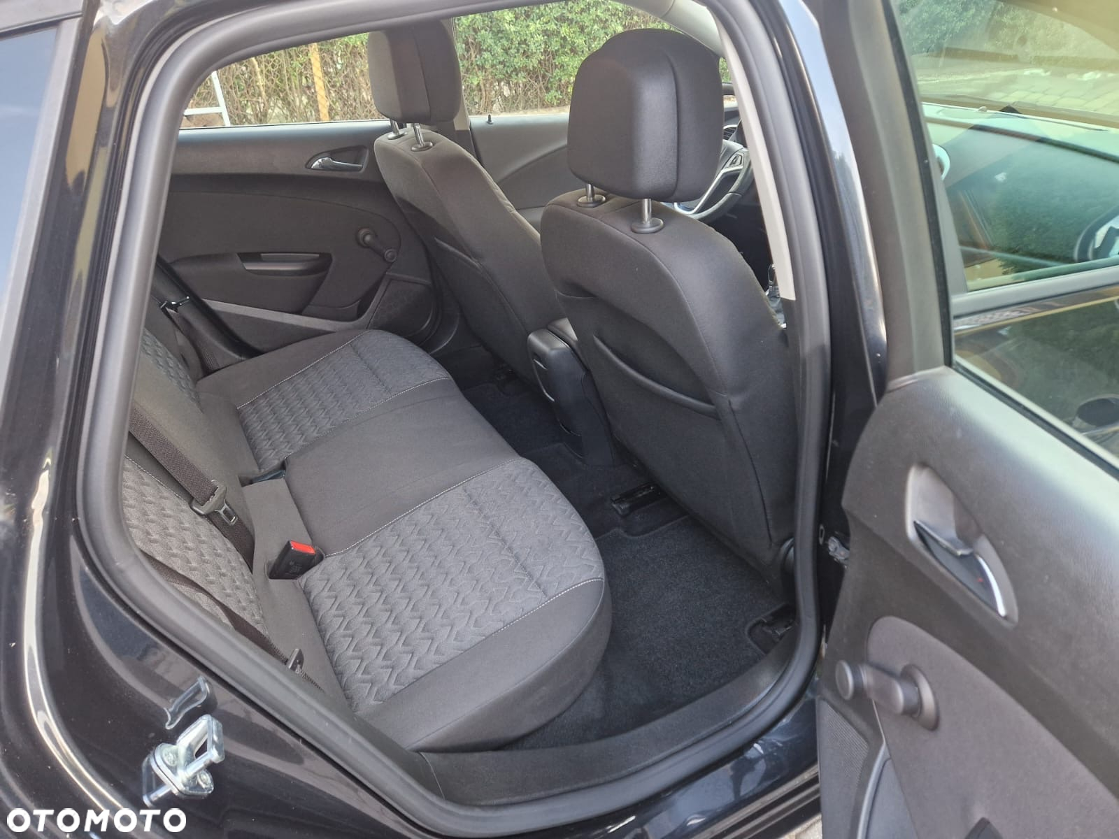 Opel Astra IV 1.4 T Active - 11