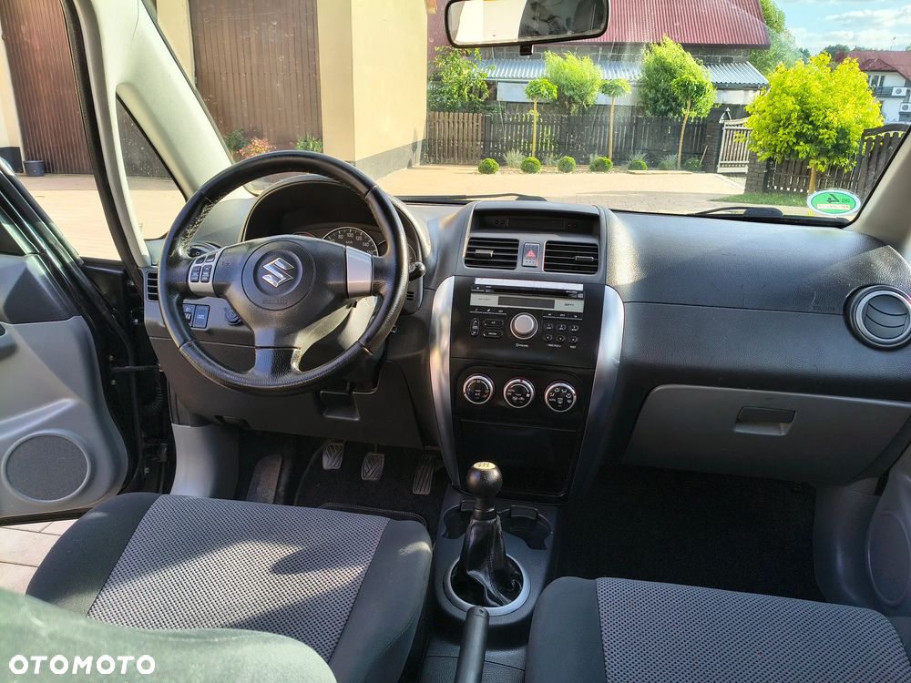 Suzuki SX4 - 11