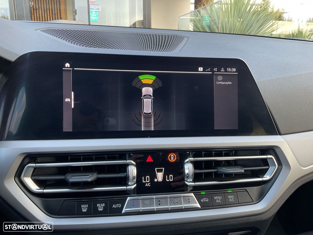 BMW 320 e Touring Line Sport Auto - 33