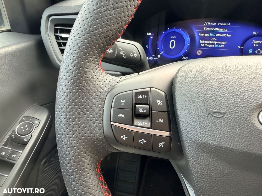 Ford Kuga 2.5 Duratec PHEV ST-LINE X - 17