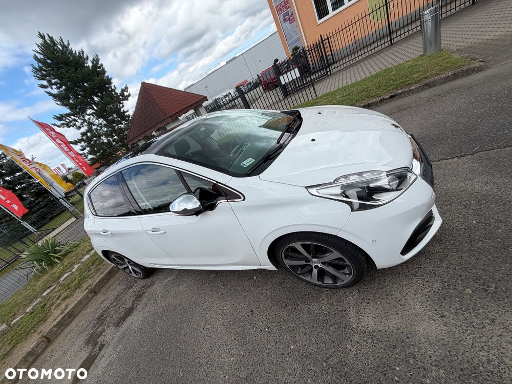 Peugeot 208 1.2 PureTech Allure S&S EAT6 - 3