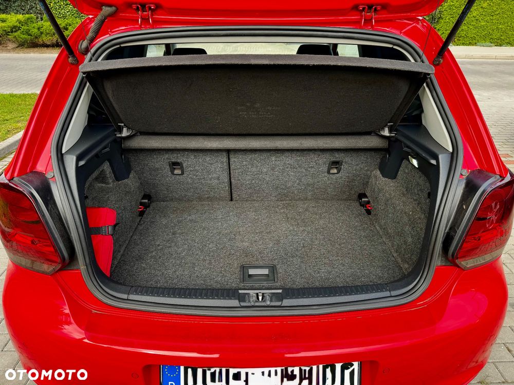 Volkswagen Polo - 12