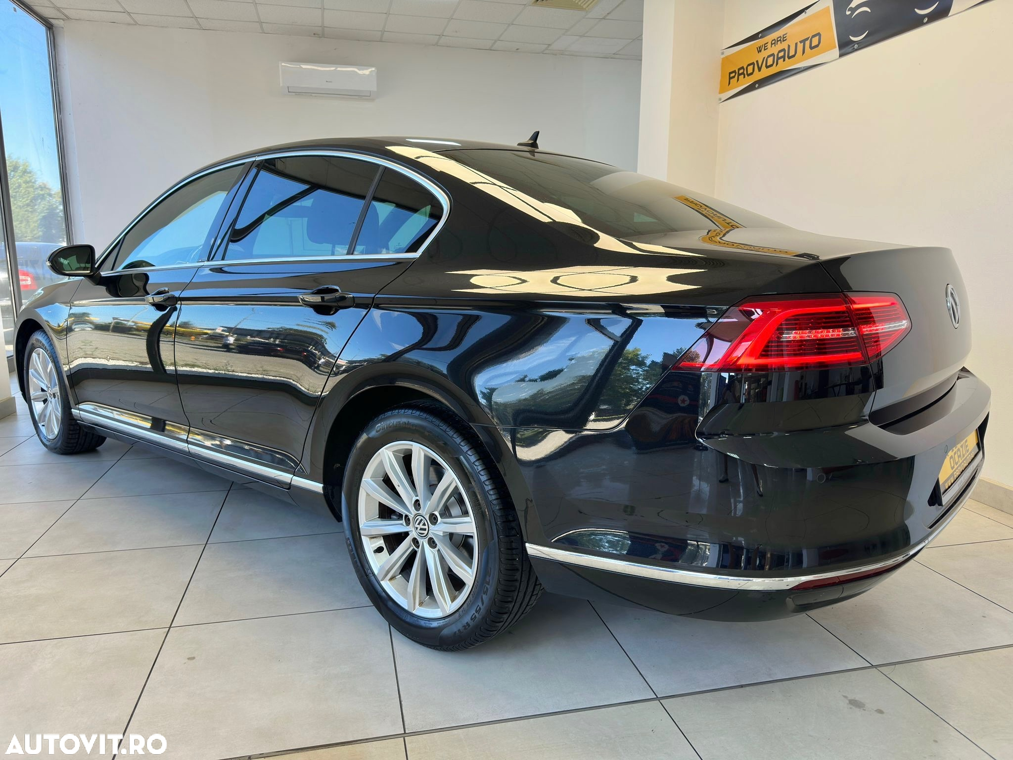 Volkswagen Passat Variant 2.0 TDI DSG Highline - 3
