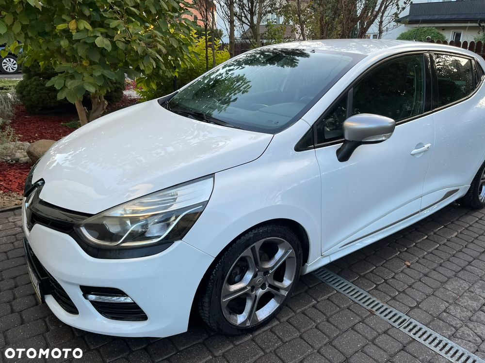 Renault Clio - 7