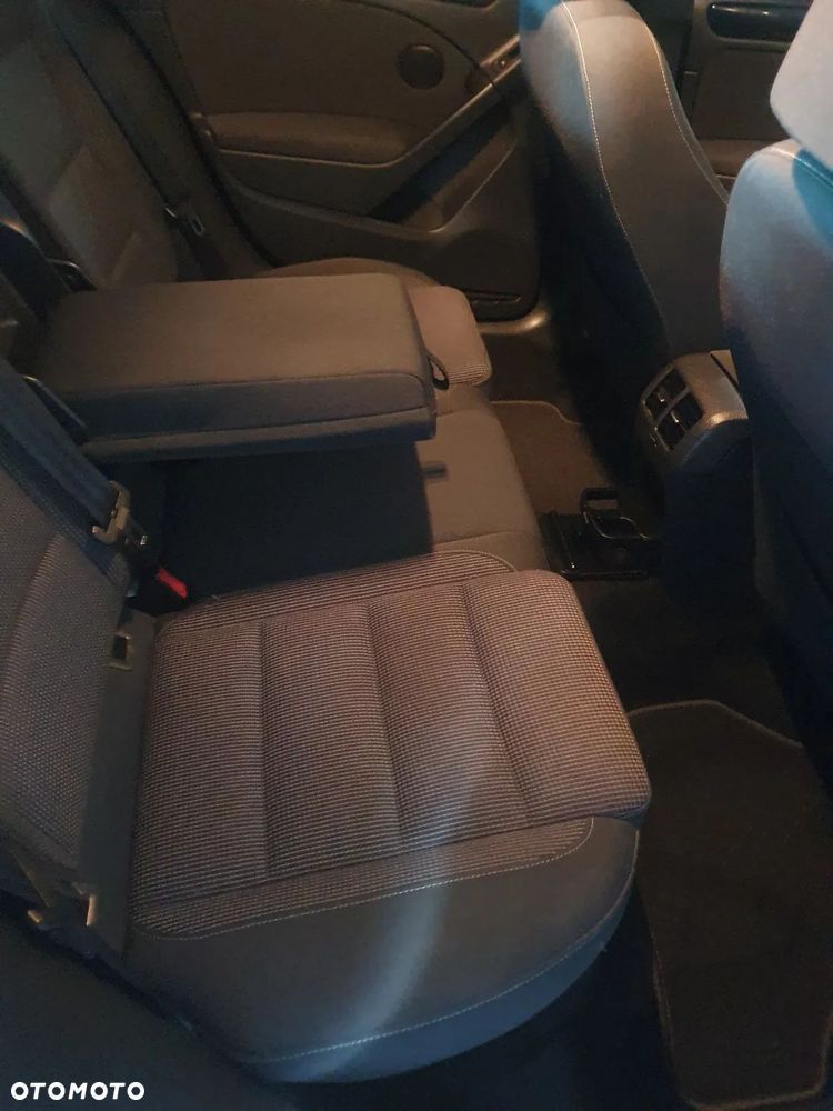 Volkswagen Golf 1.4 TSI Exclusive - 11