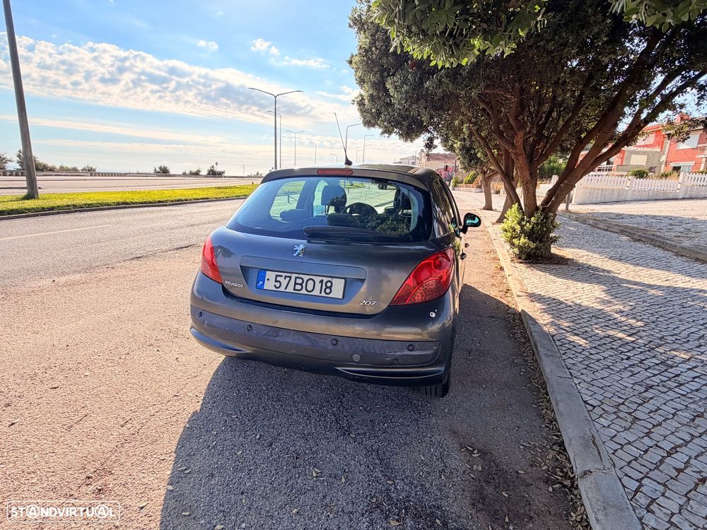 Peugeot 207 1.4 HDi Sport - 29