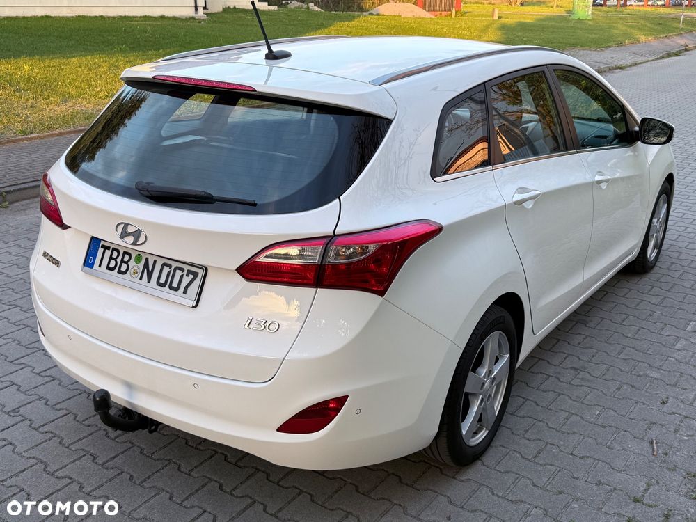 Hyundai i30 1.6 CRDi Premium - 3