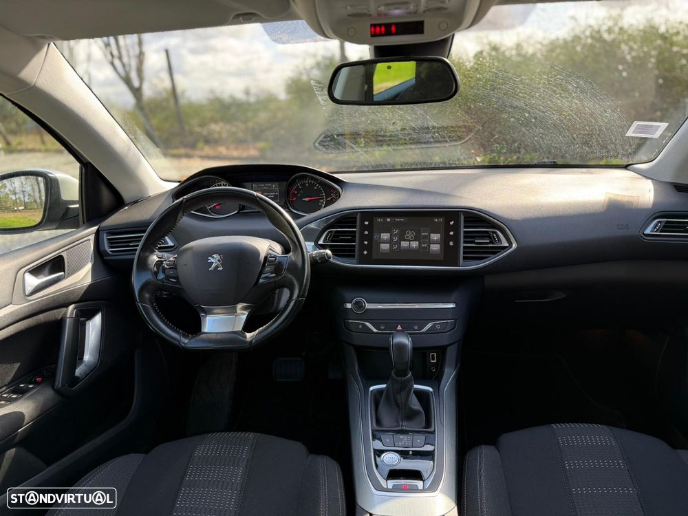 Peugeot 308 1.6 BlueHDi Allure J18 EAT6 - 6