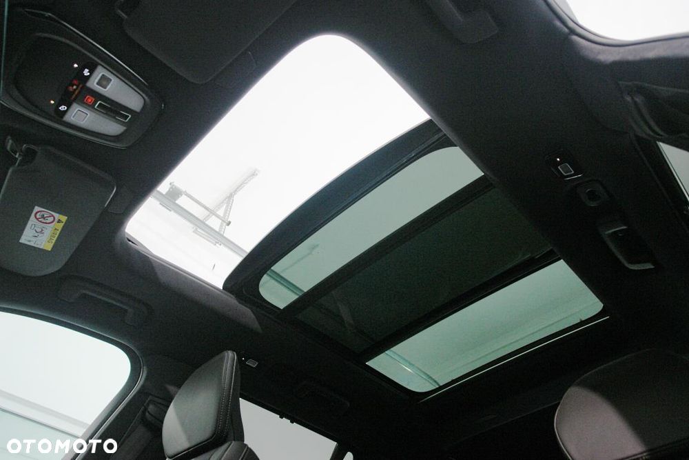 Volvo XC 90 T8 AWD Plug-In Hybrid Ultra Black Edition 7os - 30